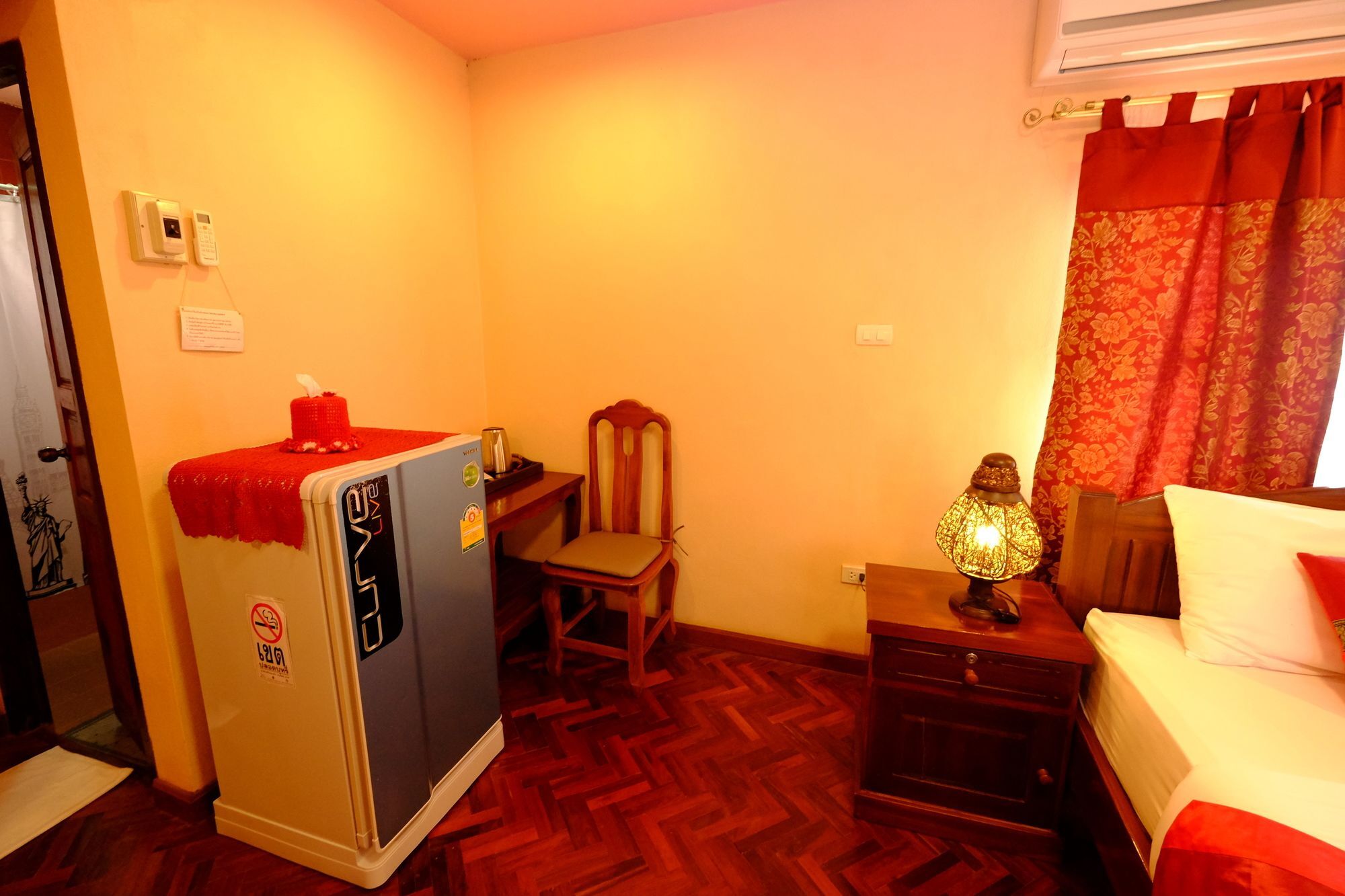 Chok-Wasana Guest House Mae Sariang Exterior foto