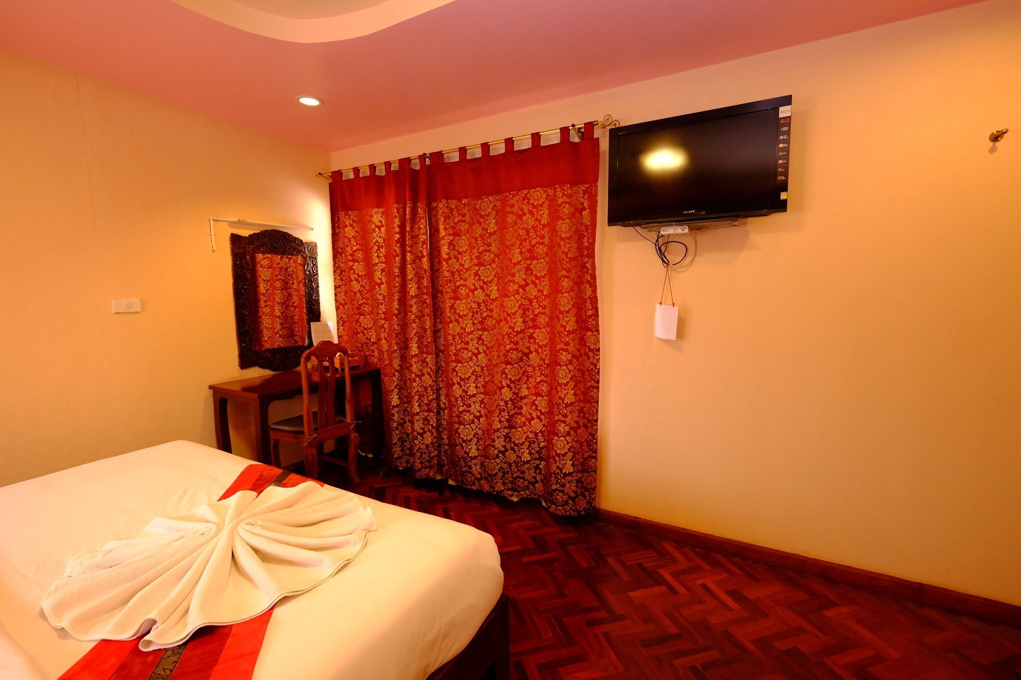Chok-Wasana Guest House Mae Sariang Exterior foto